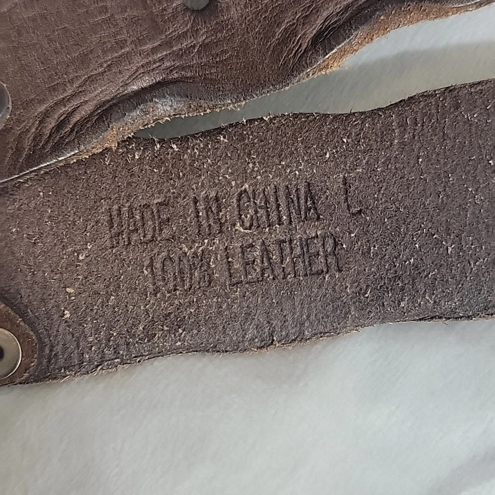 Country Western Belt All Leather Beautiful Stones and Details size Large